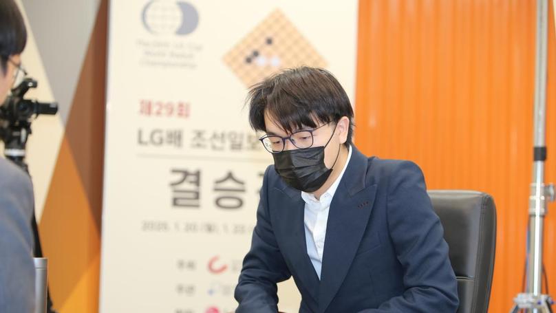 Korean Referee Controversy Sparks Chinese Go Champion's Stand