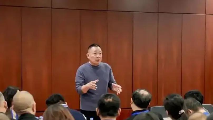 Employee Benefits at Chinese Retail Chain Draws Attention