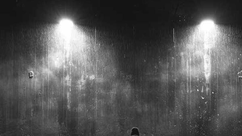 Love: Persistence or Distance?