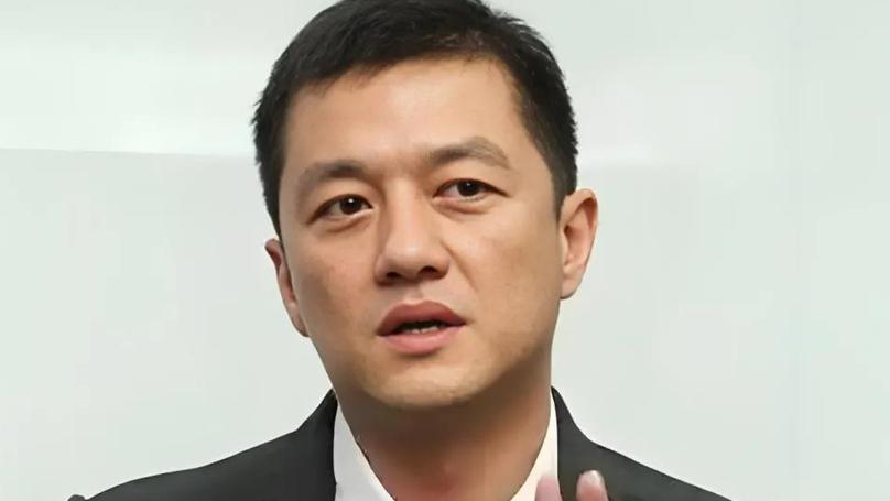 Celebrity Business Ventures: A Case Study of Li Yifeng's White Wine Launch