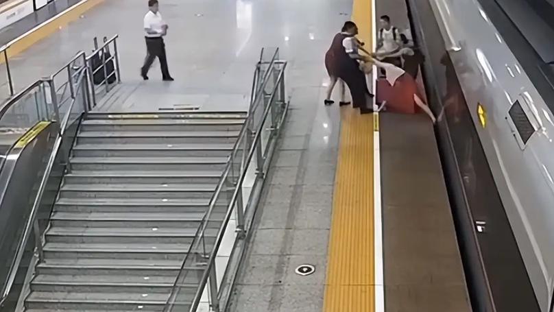 High-Speed Rail Door Incident: Safety and Responsibility Analysis