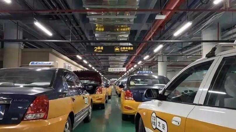 The Rise of Ride-Hailing Apps Over Traditional Taxis in China