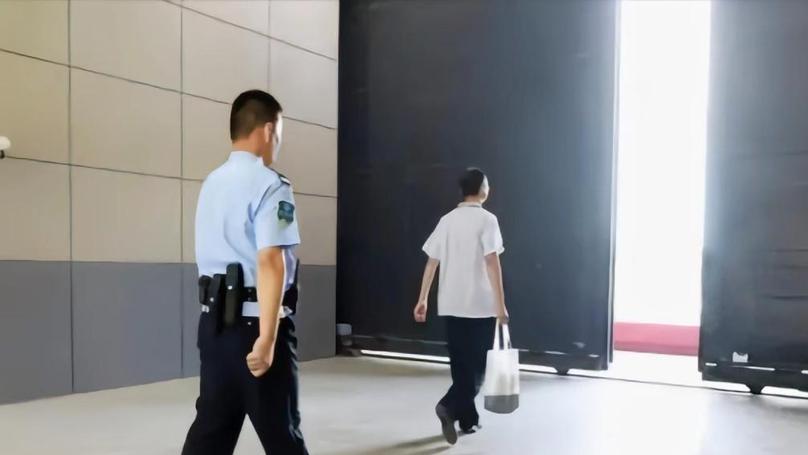 Prison to Progress: China's Transformation Through an Inmate's Eyes